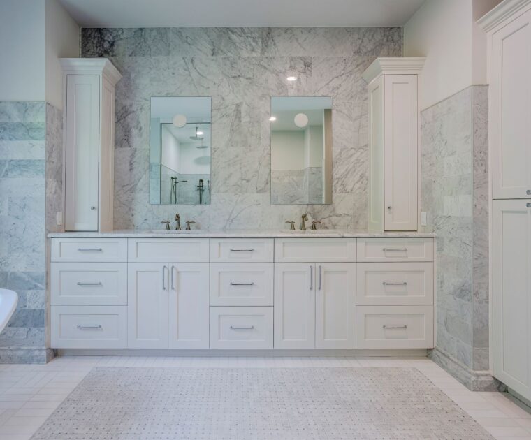 marble white bathroom