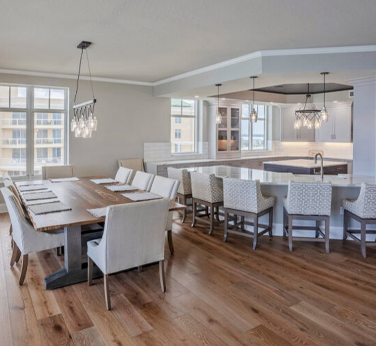 Modern kitchen with dining area
